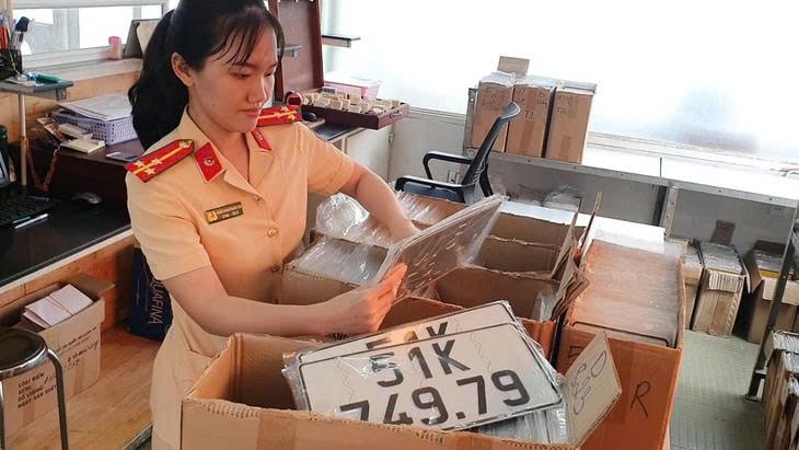 TP. Hồ Chí Minh: Lệ phí đăng ký, cấp biển số xe