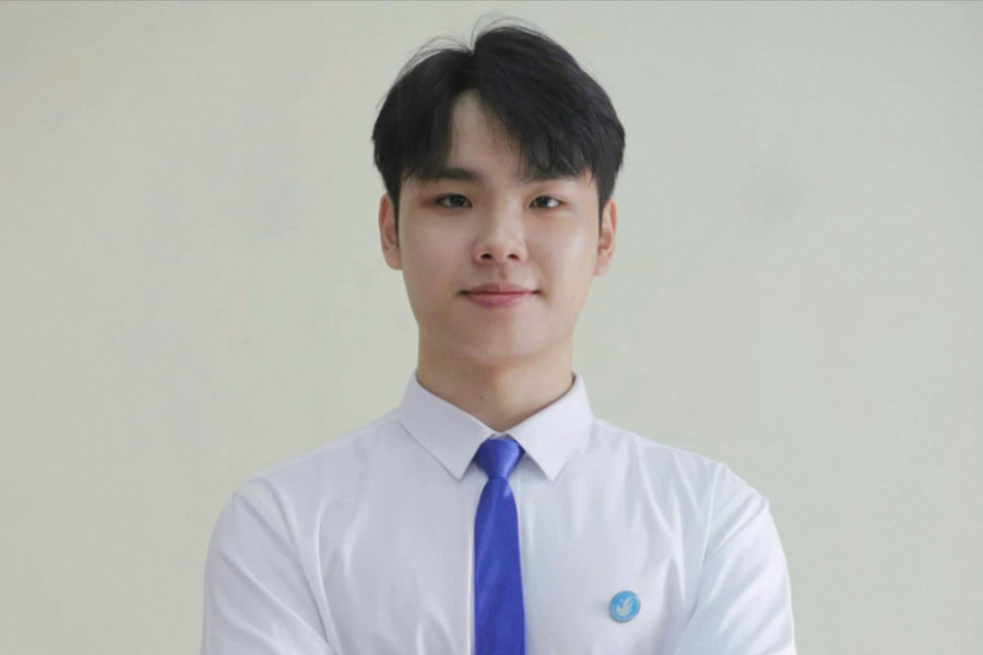 Nam sinh Học viện Tài chính và hành trình “cho đi để nhận lại nhiều hơn”