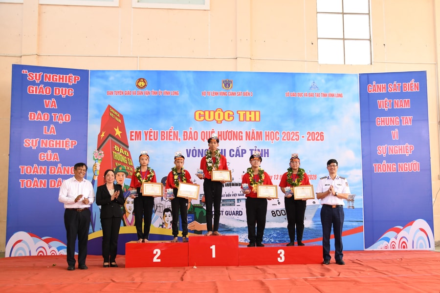 Lan tỏa tình yêu biển, đảo qua Cuộc thi “Em yêu biển, đảo quê hương”