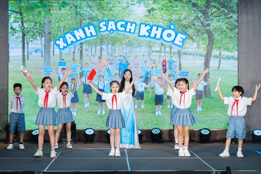 Trường học Xanh - Sạch - Khỏe: Vun đắp thói quen sạch, khỏe vì sự phát triển toàn diện của trẻ em Việt Nam