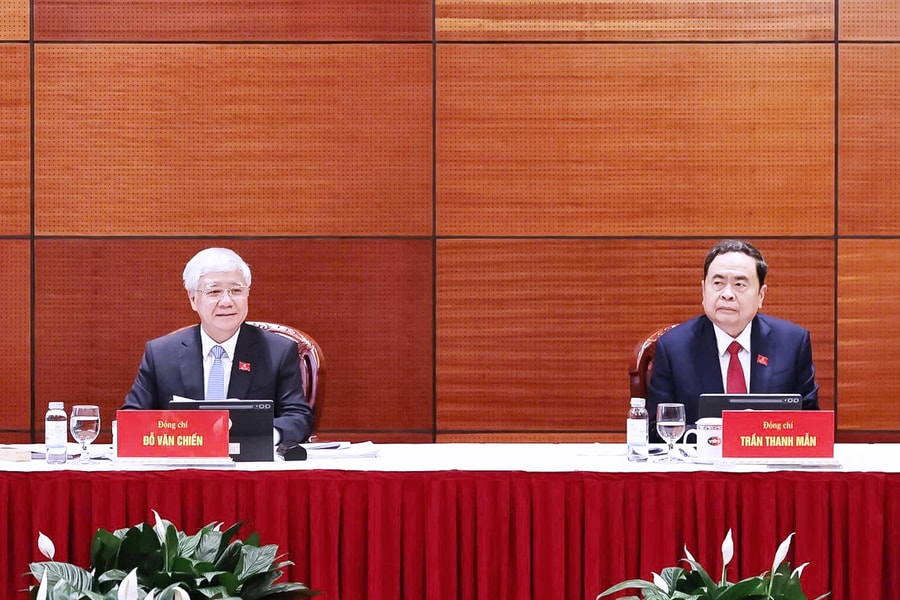 Đoàn đại biểu Đảng bộ Quốc hội thảo luận về các văn kiện trình Đại hội XIV của Đảng