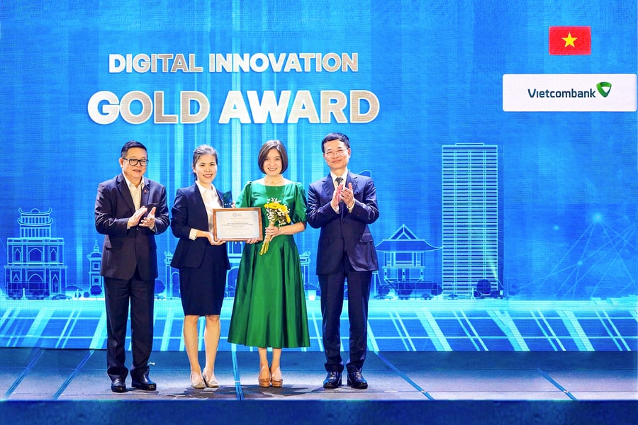 VCB Tablet đạt Giải Vàng hạng mục Đổi mới sáng tạo số tại ASEAN Digital Awards 2026