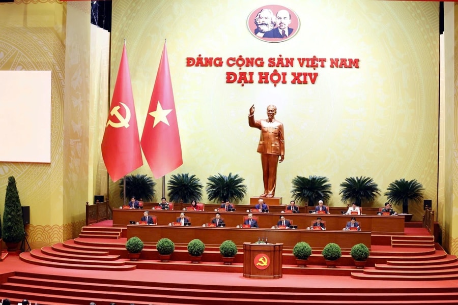 Đổi mới mạnh mẽ tư duy, hoàn thiện thể chế, nâng cao năng lực quản trị quốc gia