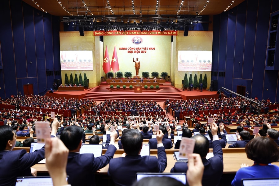 Chỉ thị của Bộ Chính trị về nghiên cứu, học tập, quán triệt, tuyên truyền và triển khai thực hiện Nghị quyết Đại hội XIV của Đảng