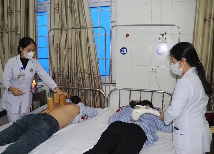 Lần đầu tiên Bộ Y tế ban hành phác đồ kết hợp y học cổ truyền với y học hiện đại cho 16 bệnh phổ biến