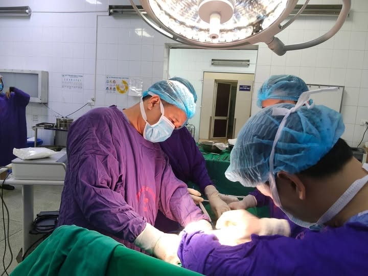 Mổ viêm ruột thừa, người bệnh bất ngờ phát hiện ung thư hiếm gặp