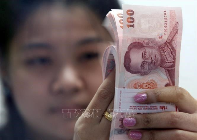Thái Lan cân nhắc các biện pháp quản lý đồng baht mạnh