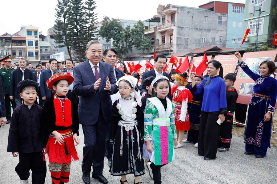 Tổng Bí thư Tô Lâm: Tiếp tục chung sức, đồng lòng đưa Cao Bằng tiến lên vững chắc