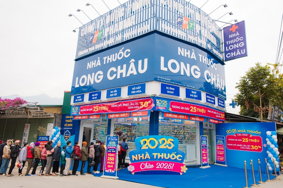Cứ 3 người Việt có 1 khách hàng của Nhà thuốc Long Châu: Sức mạnh vượt trội của "đế chế" dược phẩm