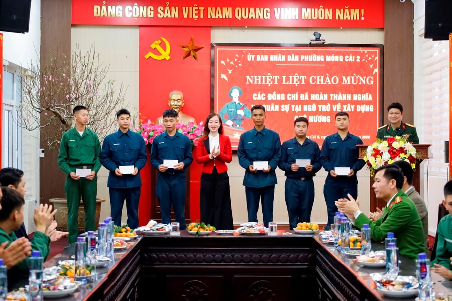 Phường Móng Cái 2 (Quảng Ninh): Gặp mặt đón quân nhân xuất ngũ về địa phương