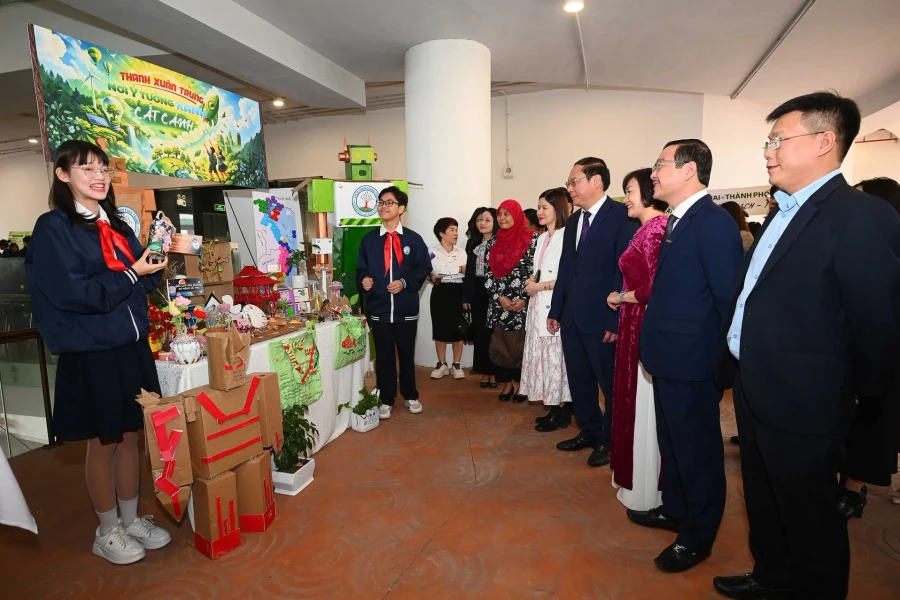 Vinh danh 60 sáng kiến xây dựng Trường học sinh thái, không rác thải nhựa
