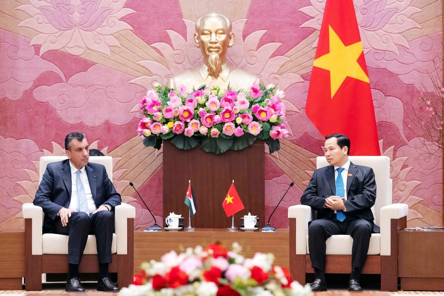 Tăng cường trao đổi kinh nghiệm hai cơ quan tham mưu hoạt động lập pháp