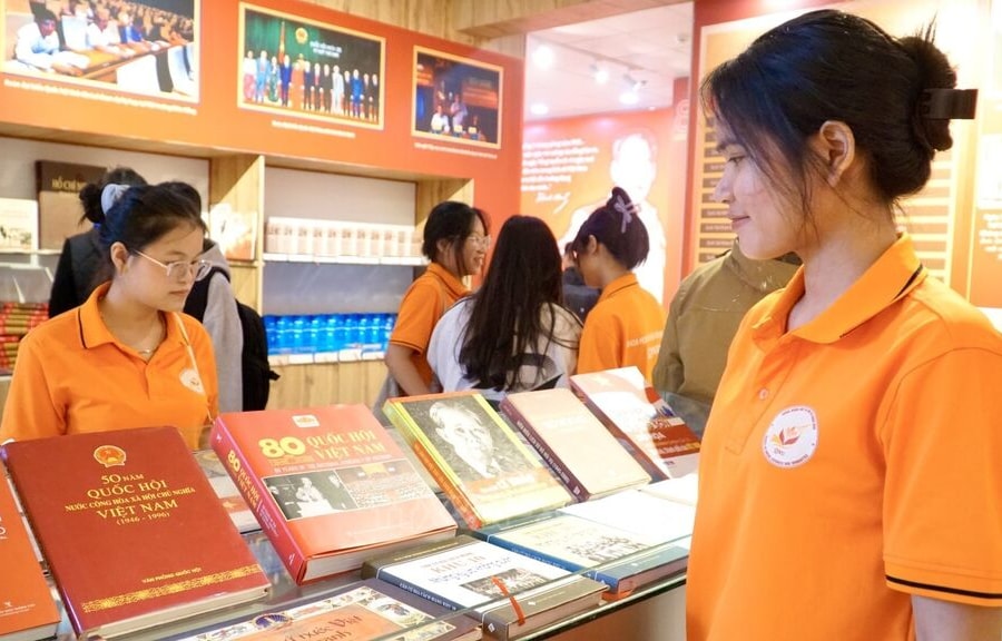 Gia Lai trưng bày hơn 2.000 tài liệu về bầu cử