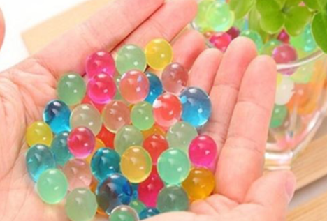 Cảnh báo nhiều trẻ nhỏ bị tắc ruột do nuốt hạt nở đồ chơi