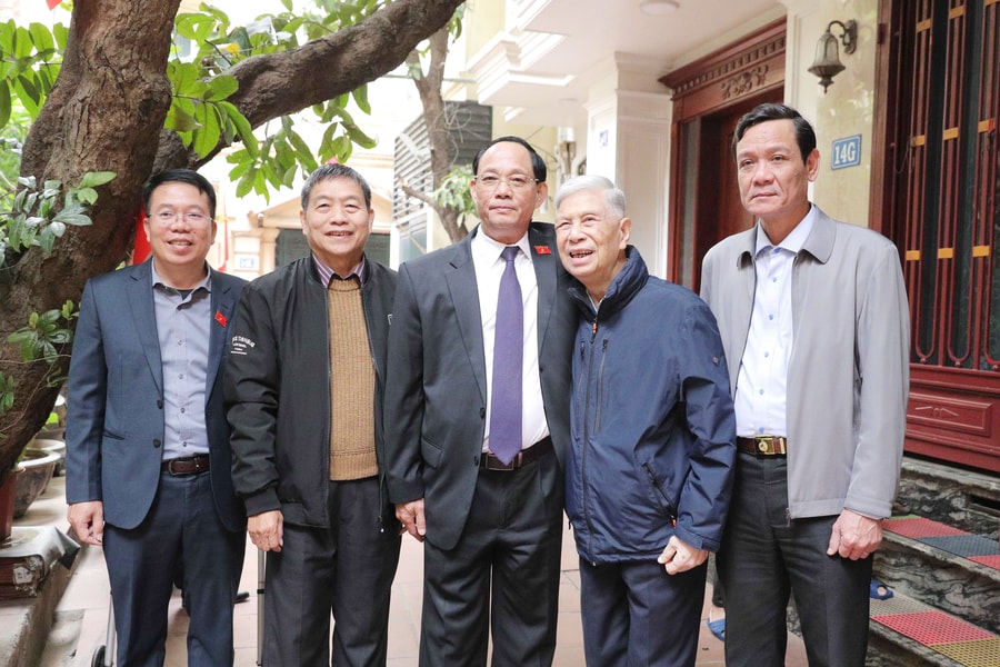 Phó Chủ tịch Quốc hội, Thượng tướng Trần Quang Phương thăm, tri ân nguyên lãnh đạo Quốc hội
