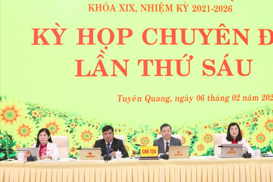 Điều chỉnh cấu trúc kinh tế - xã hội phù hợp với không gian phát triển, yêu cầu mới