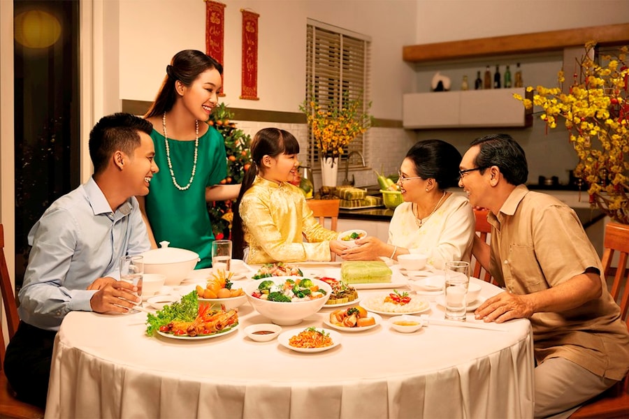 Bố mẹ cần chuẩn bị gì để trẻ rời xa điện thoại trong kỳ nghỉ Tết?