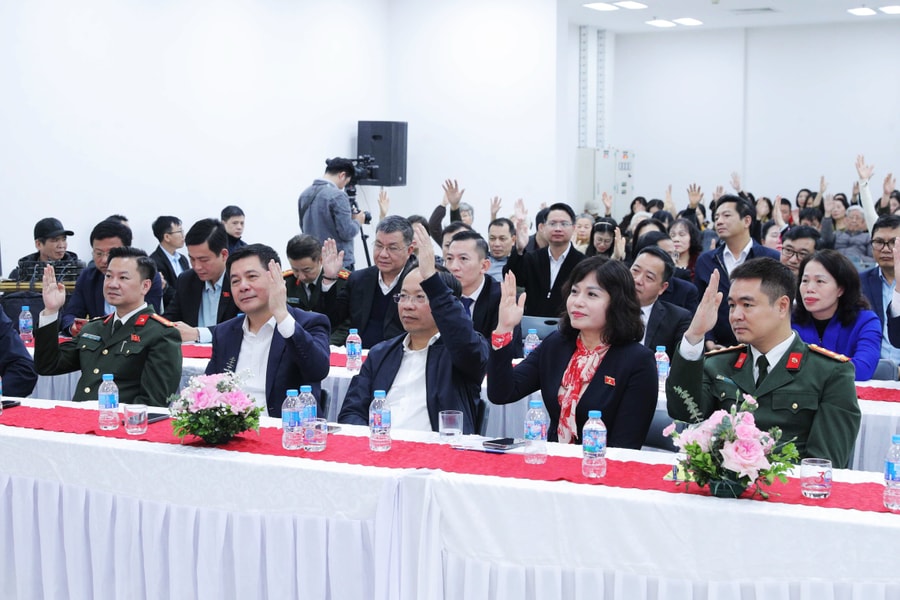 Lấy ý kiến cử tri nơi cư trú với 4 người ứng cử đại biểu Quốc hội khóa XVI