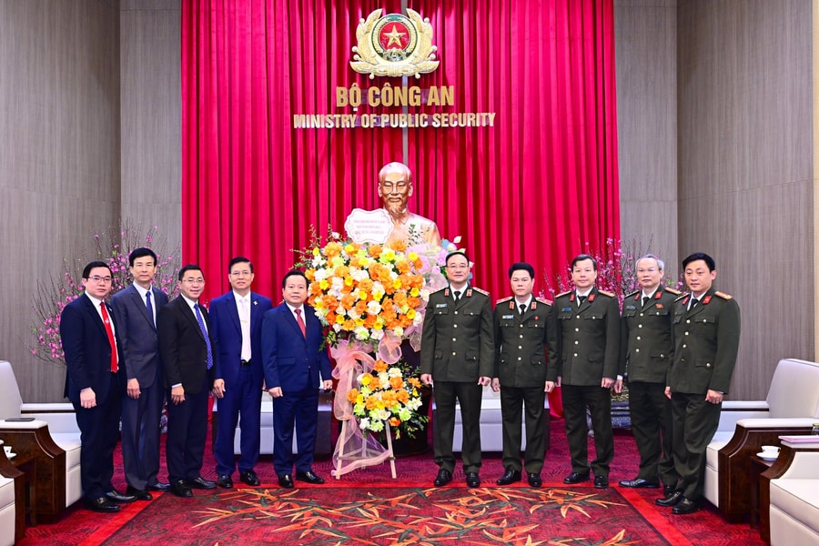 Thứ trưởng Công an Phạm Thế Tùng tiếp đoàn Hội thánh Tin lành Việt Nam (miền Bắc)