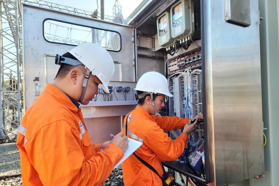 Ngành điện miền Nam chủ động bảo đảm cung cấp điện an toàn, liên tục dịp Tết Bính Ngọ 2026