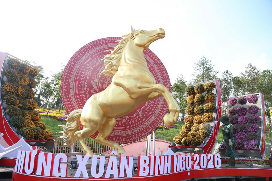 Linh vật ngựa ở Nghệ An - tâm điểm check-in