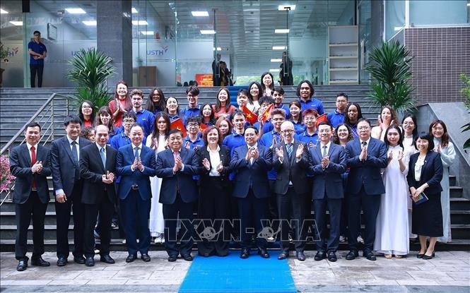 Xây dựng cơ chế tự chủ trong phát triển khoa học, công nghệ