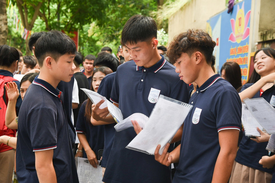 Hà Nội: Tổ chức khảo sát chất lượng học sinh lớp 11, 12