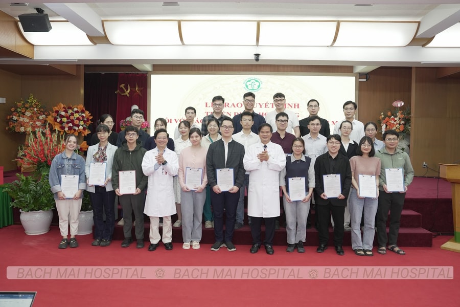 Bệnh viện Bạch Mai: “Không phải lựa chọn nhàn nhã, mà là nơi trưởng thành nhanh nhất”