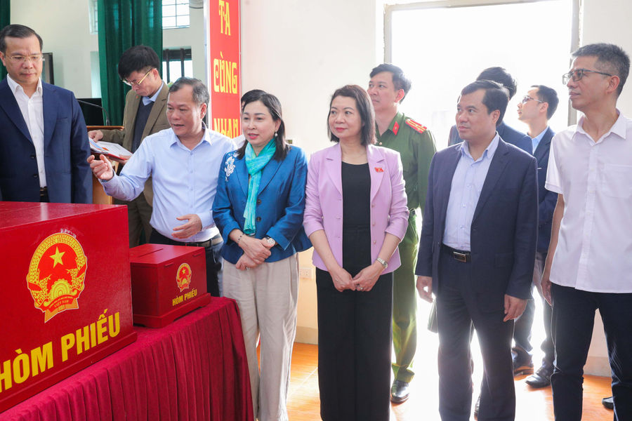 Đẩy mạnh ứng dụng dữ liệu và công nghệ trong quản trị bầu cử