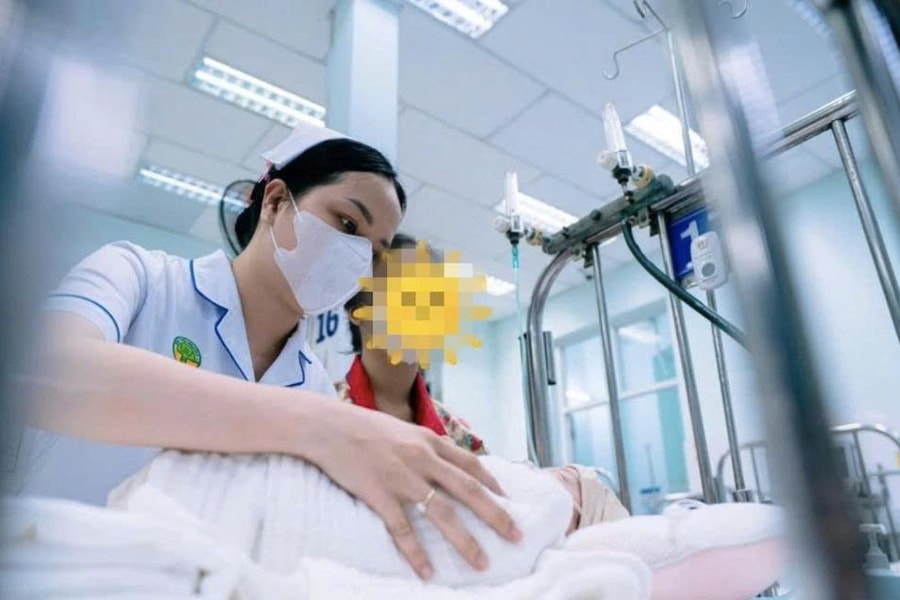 Cứu sống bé gái 2 tháng tuổi mắc bệnh cực hiếm trong y văn