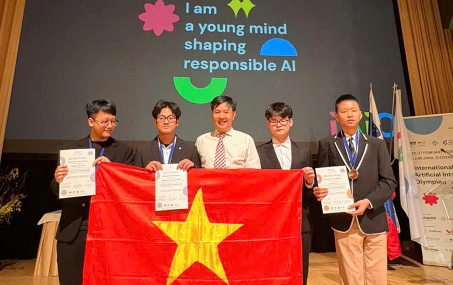 Việt Nam giành 3 huy chương ở Olympic Trí tuệ nhân tạo quốc tế 2026: Dấu ấn “lần đầu ra biển lớn”