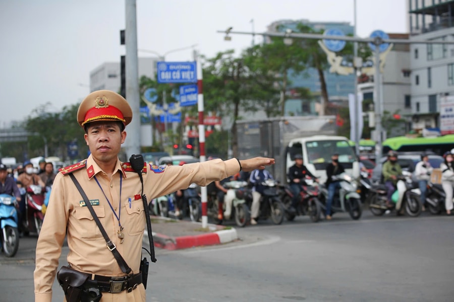 Hà Nội: Quyết liệt xây dựng trục giao thông huyết mạch theo tiêu chí “Ba nhất”