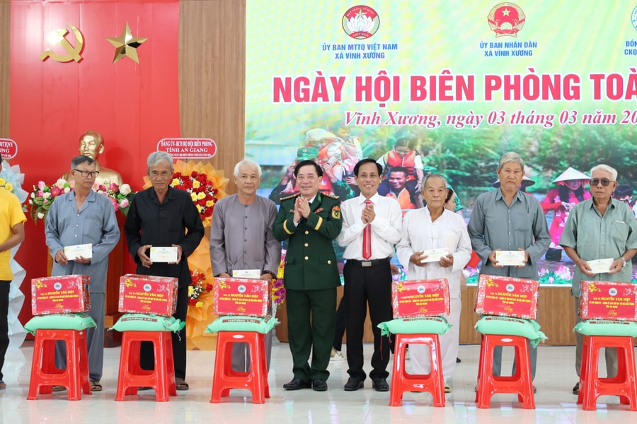 TP. Cần Thơ, An Giang tổ chức Ngày hội Biên phòng toàn dân gắn với bảo vệ biên giới vững chắc