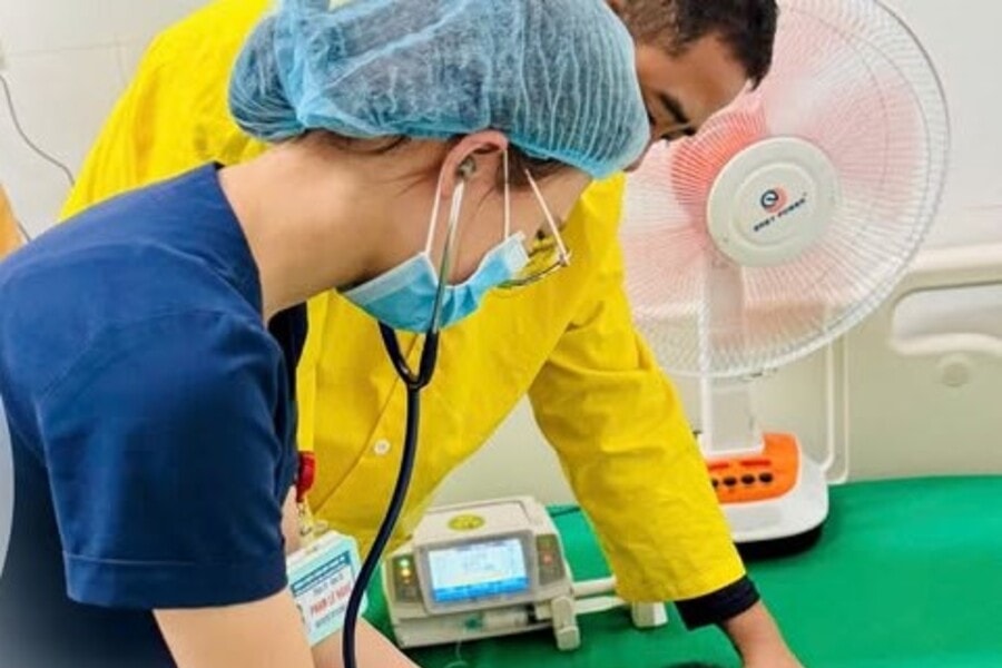 Phẫu thuật cấp cứu bé gái 4 tháng tuổi dị tật tim hiếm gặp