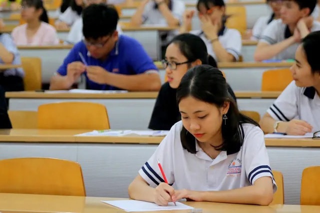 Quy định mới về tổ chức thi đánh giá năng lực ngoại ngữ và năng lực tiếng Việt