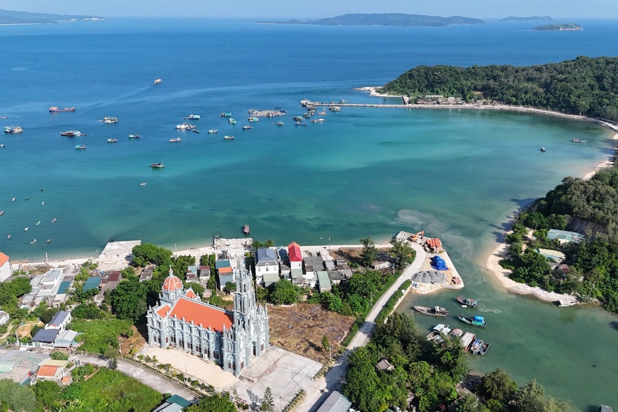 Quảng Ninh: Lễ hội Mở cửa biển xuân Bính Ngọ tại đặc khu Cô Tô