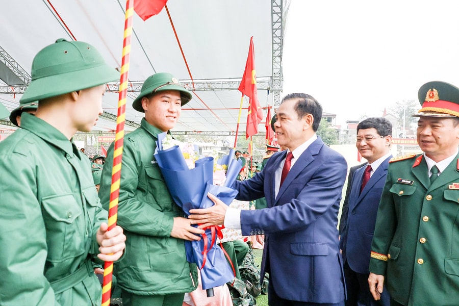 Nghệ An: Tổ chức Lễ giao nhận quân năm 2026 tại khu vực 3, Quỳ Châu