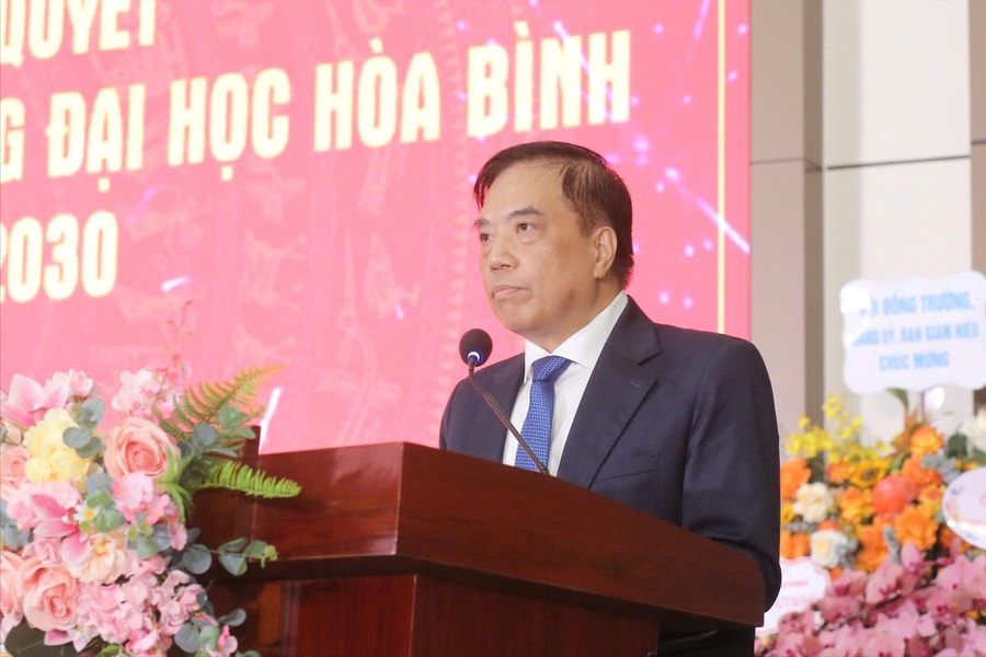 PGS.TS Bùi Anh Tuấn được bổ nhiệm làm hiệu trưởng Trường Đại học Hòa Bình