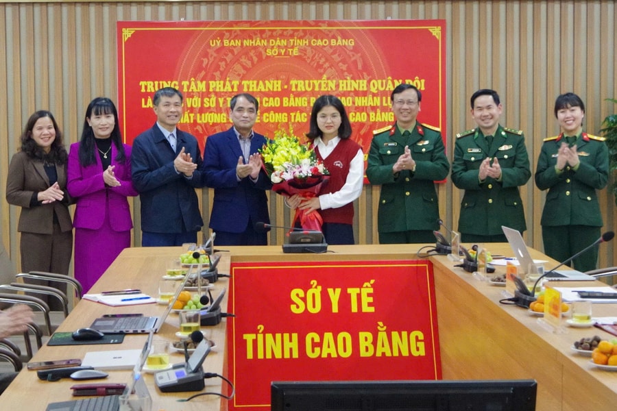 Sở Y tế Cao Bằng tiếp nhận bác sĩ trẻ trưởng thành từ các chương trình nhân văn