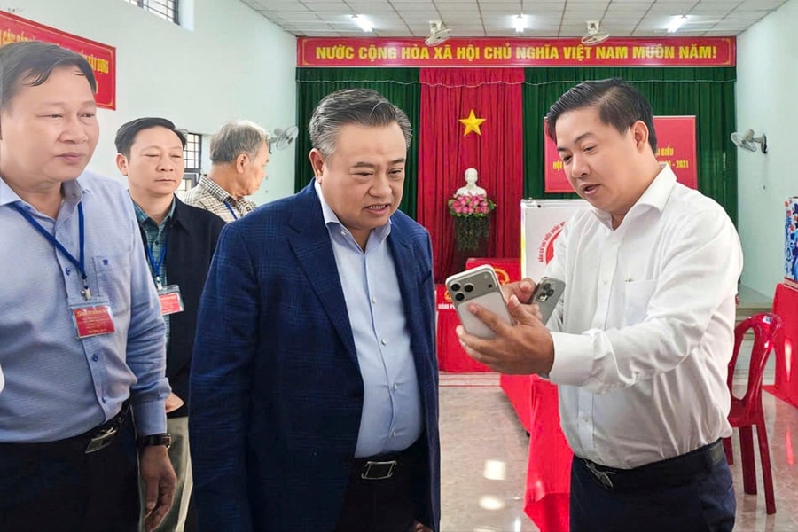 Đoàn giám sát của Ủy ban Thường vụ Quốc hội và Hội đồng Bầu cử Quốc gia làm việc với Ủy ban Bầu cử tỉnh Đắk Lắk