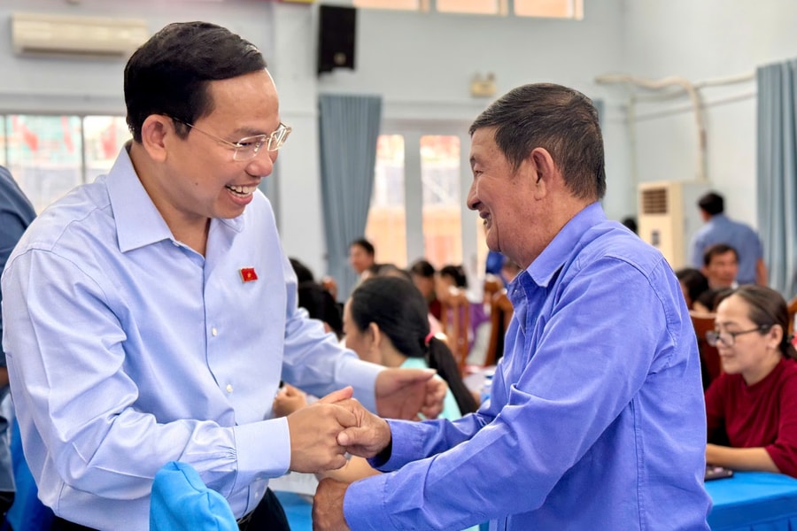 Tổng Thư ký Quốc hội, Chủ nhiệm Văn phòng Quốc hội Lê Quang Mạnh tiếp xúc cử tri xã An Thới Đông, TP. Hồ Chí Minh