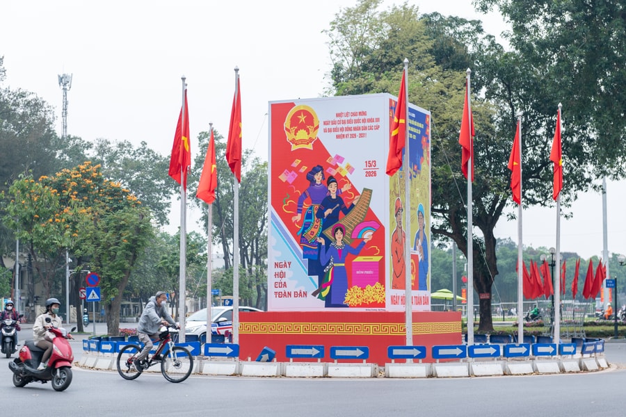 Hà Nội rực rỡ cờ hoa chào mừng ngày hội lớn của đất nước