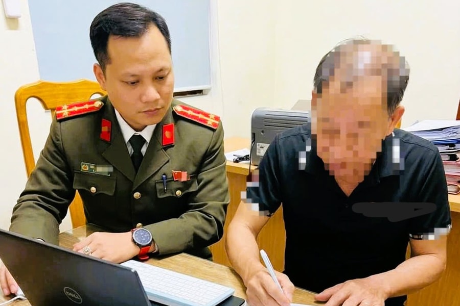 Quảng Trị: Xử phạt 2 người đàn ông xúc phạm danh dự của lực lượng Công an trên mạng