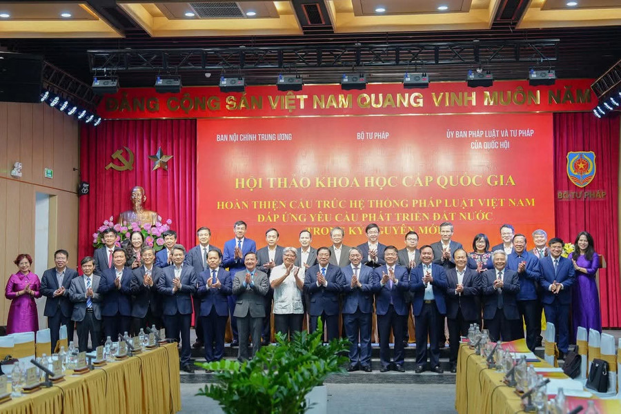 Hoàn thiện cấu trúc hệ thống pháp luật Việt Nam đáp ứng yêu cầu phát triển đất nước trong kỷ nguyên mới