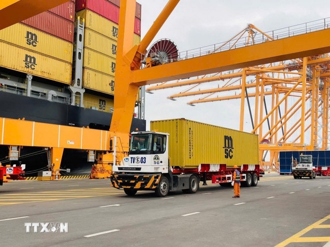 Thủ tướng Phạm Minh Chính chỉ đạo đẩy mạnh xuất khẩu, mở rộng thị trường trong năm 2026