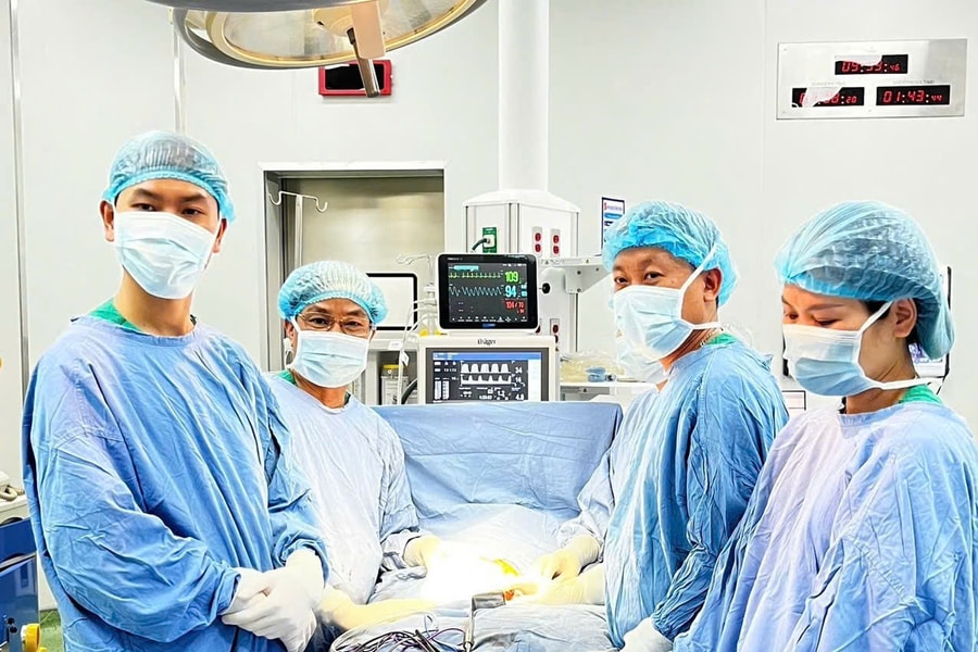 Ba ca mổ trong hai ngày: Cảnh báo nguy cơ u ổ bụng ở trẻ em phát hiện muộn