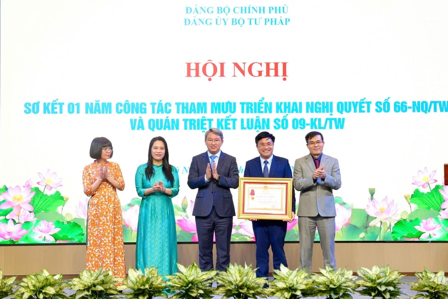 Đưa thể chế từ "điểm nghẽn" trở thành lợi thế cạnh tranh
