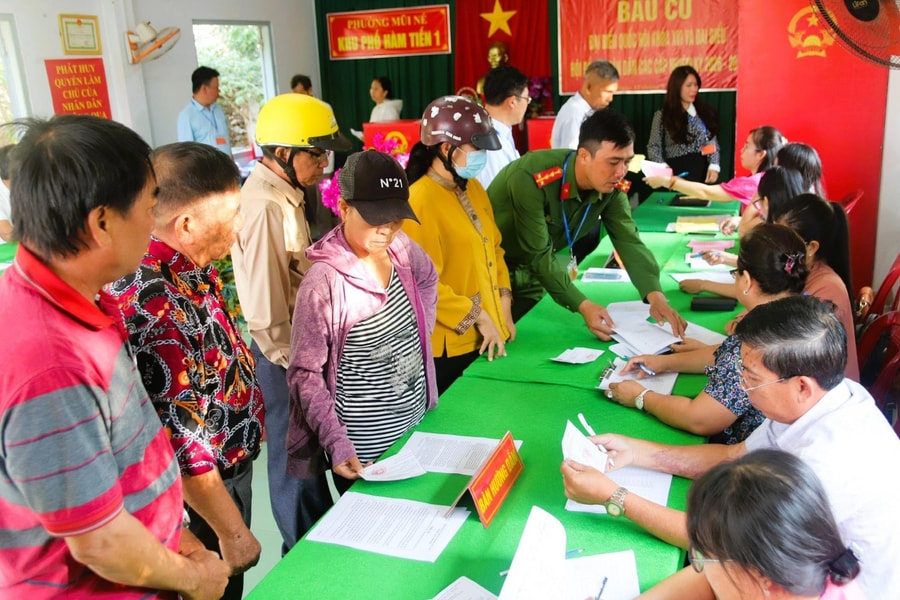 Khẳng định sức mạnh của lòng dân