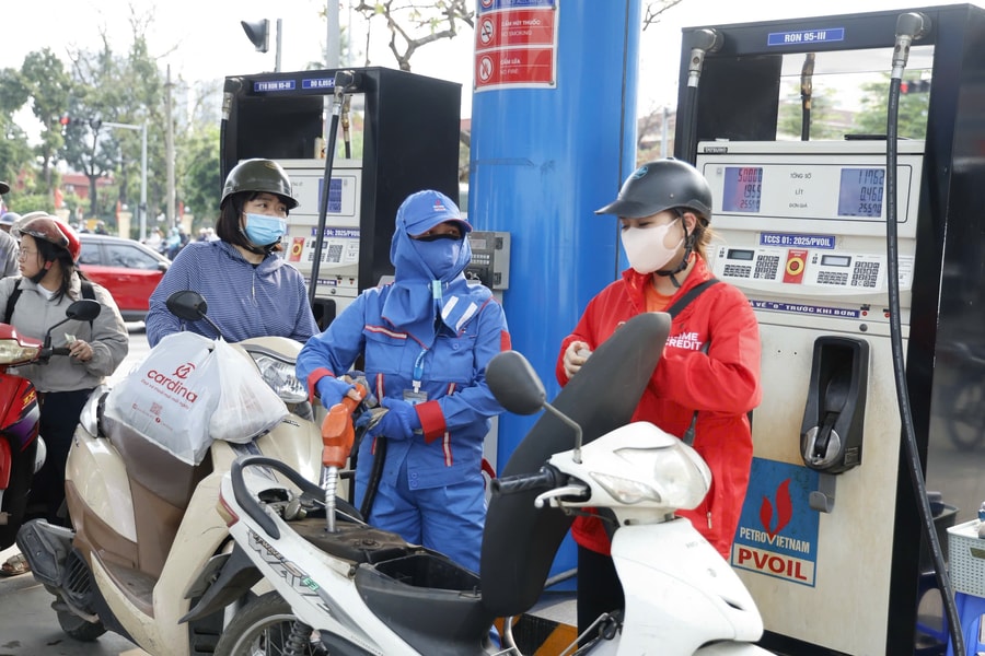 Bộ Công Thương yêu cầu vận hành tối đa công suất hai nhà máy lọc dầu
