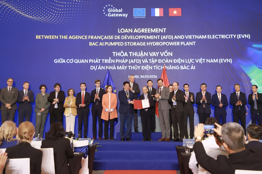 Trao thỏa thuận vay vốn cho Dự án Nhà máy Thủy điện tích năng Bác Ái của EVN